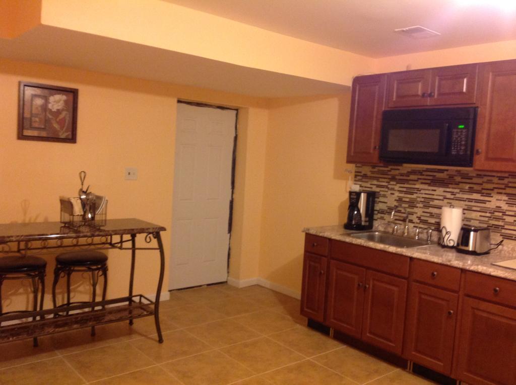 Mojoy Homesuites At Runyon Newark Luaran gambar