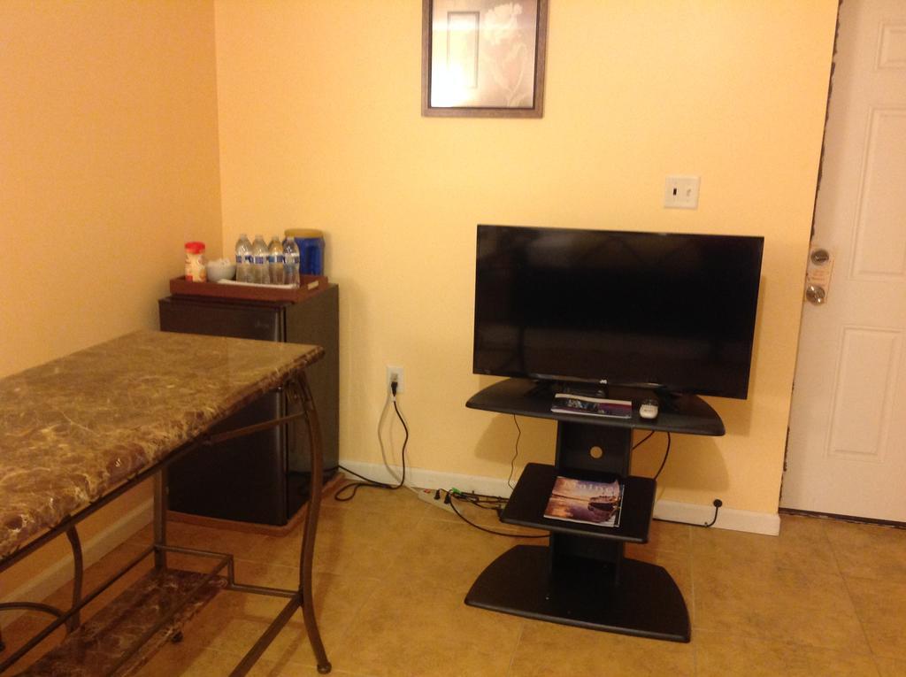 Mojoy Homesuites At Runyon Newark Luaran gambar
